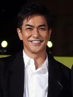 [x]【トークノーカット】綾野剛、齋藤潤、芳根京子、北村一輝、チャンス大城ら登壇『カラオケ行こ！』完成披露試写会 - YouTube