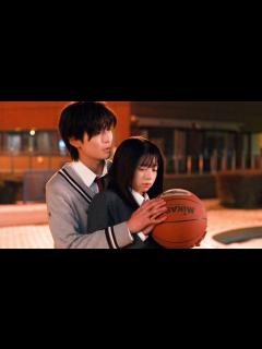 [x]高橋文哉＆桜田ひより、バックハグ寸前＆ほっぺムギュ！胸キュンシーンのオンパレード 映画『交換ウソ日記』予告映像 - YouTube