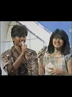 [x]近藤真彦と中森明菜「平成の金屏風会見」ウラ話 - YouTube