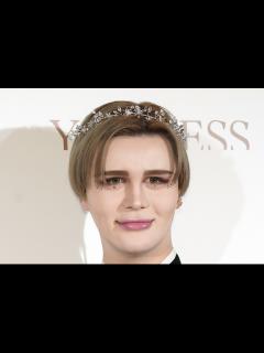 [x]「全員初Matt化」Matt、明石家さんま、父・桑田真澄ら豪華メンバーとの集合写真を公開！→「1枚目のインパクト」「大爆笑」