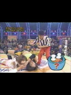 [x]【女子プロレス】小池栄子のブレーンバスター2連発と鎌固め！ - YouTube