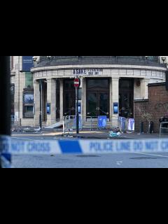 [x]4 People in Critical Condition After Crowd Crush at London Concert