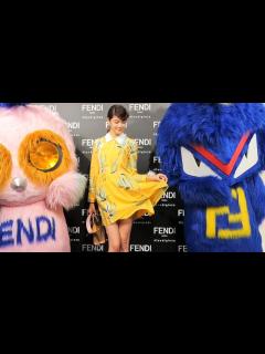 [x]森星 マイクロミニのセクシードレスで登場！「 FENDI GINZA 」ポップアップストア オープニングセレモニー点灯式 - YouTube