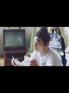 [x]実写『聖☆おにいさん』予告編／松山ケンイチがイエス役、染谷将太がブッダ役 - YouTube