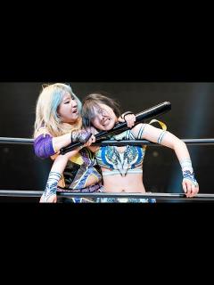 [x]【スターダム】天咲光由が渡辺桃を相手に超新星五番勝負第四戦に挑む！-5.12 NEW BLOOD 8-【STARDOM】 - YouTube