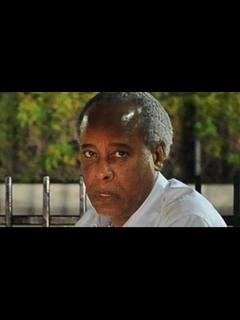 [x]Dr. Conrad Murray: 'I Held Michael's Penis Every Night'